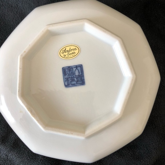 Andrea Sadek Made in Japan 8” Serving Bowl - Picture 4 of 6